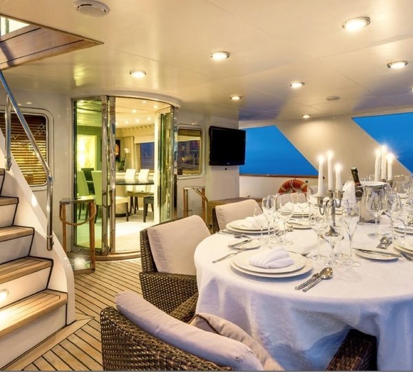 Life On Board Yacht SUPERFUN