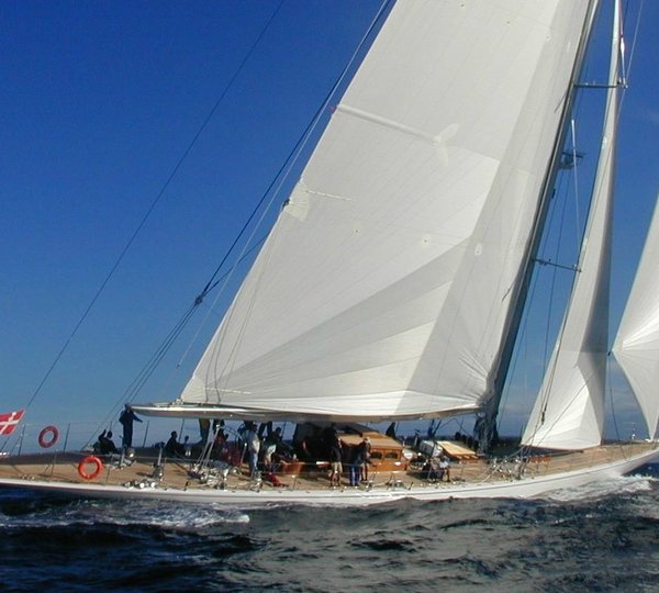 Cruising Aboard Yacht RANGER