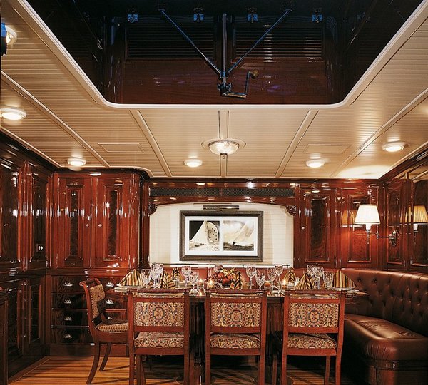 Eating/dining Furniture Aboard Yacht RANGER