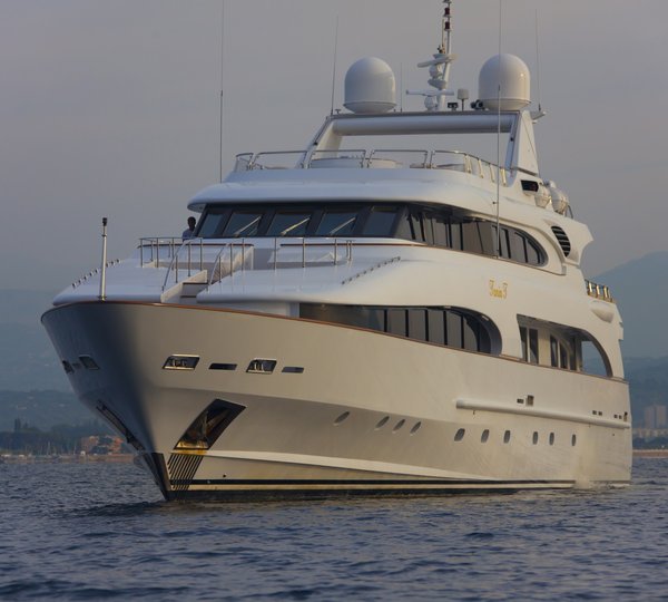 The 41m Yacht TANIA T