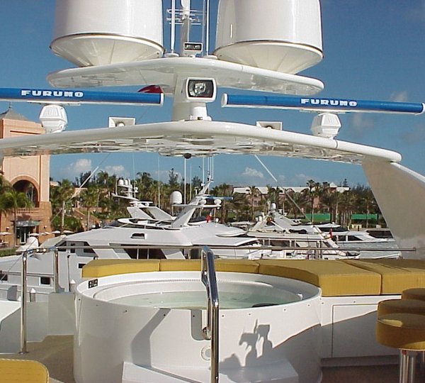 Life On Board Yacht MONA LIZA