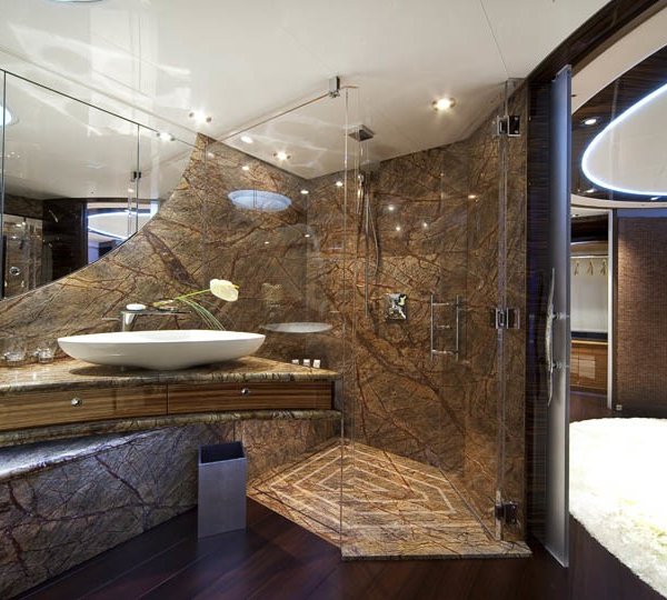 The 43m Yacht MI VIDA