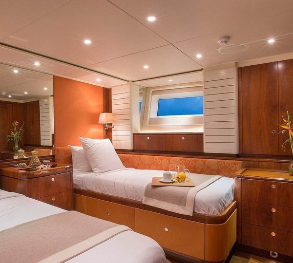 The 44m Yacht NINGALOO