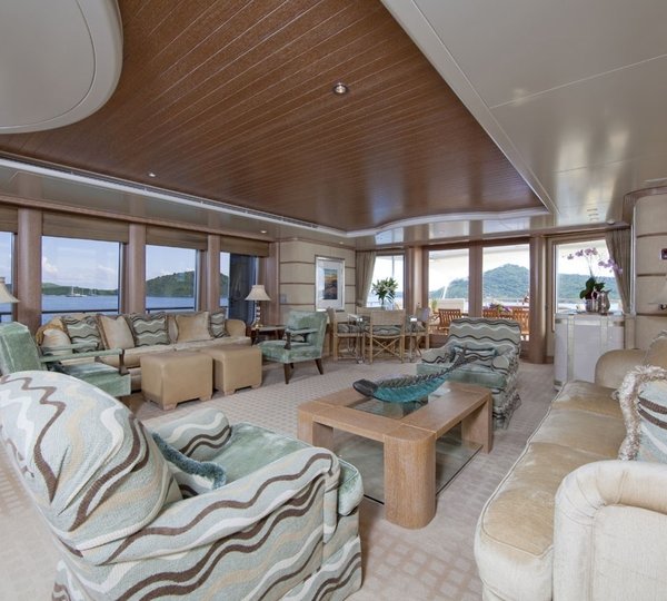 The 54m Yacht HUNTRESS II