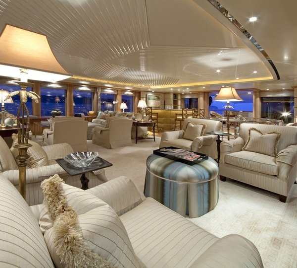 The 54m Yacht HUNTRESS II