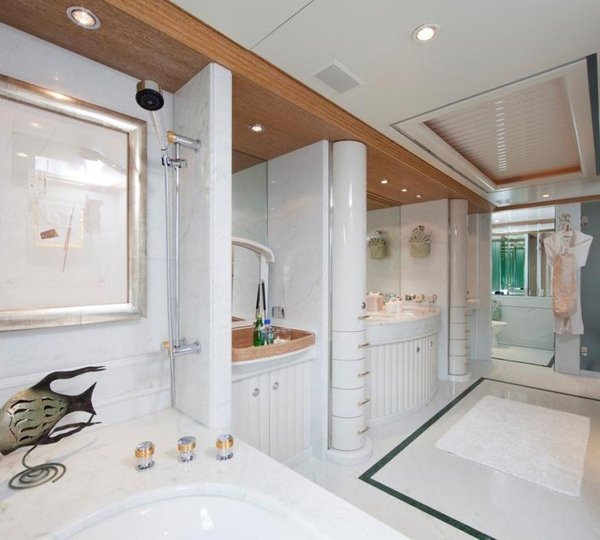 The 54m Yacht HUNTRESS II