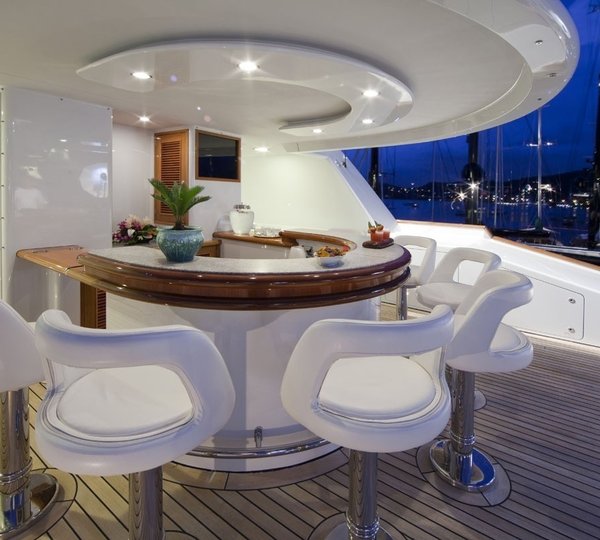 The 54m Yacht HUNTRESS II