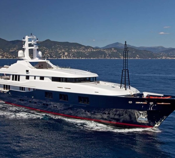 Cruising On Board Yacht BARAKA