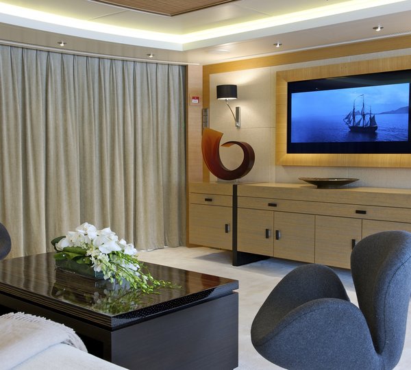 The 60m Yacht CAIPIRINHA