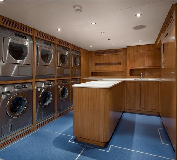 The 65m Yacht DOUBLE DOWN