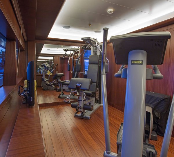 The 65m Yacht DOUBLE DOWN