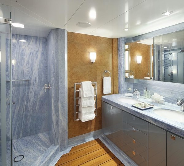 Blue: Yacht SYCARA V's Guest's Bath Image