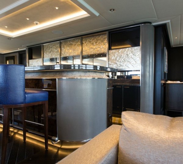 The 85m Yacht AQUILA