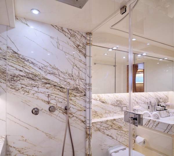 Master Suite Bathroom