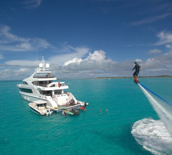 Motor Yacht BIG SKY - Jet Flyboard