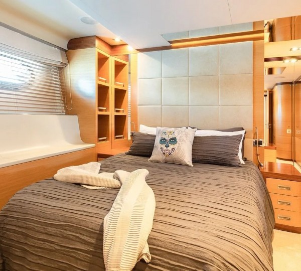 AFRICA I Exterior - Double Cabin