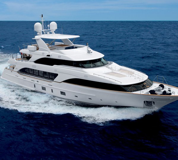 Benetti Classic 121 Motor Yacht (+LEJOS Sistership)  
