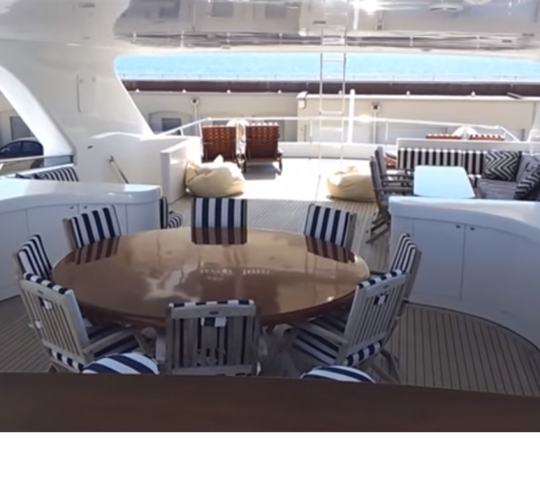 Flybridge Alfresco Dining And Relaxing