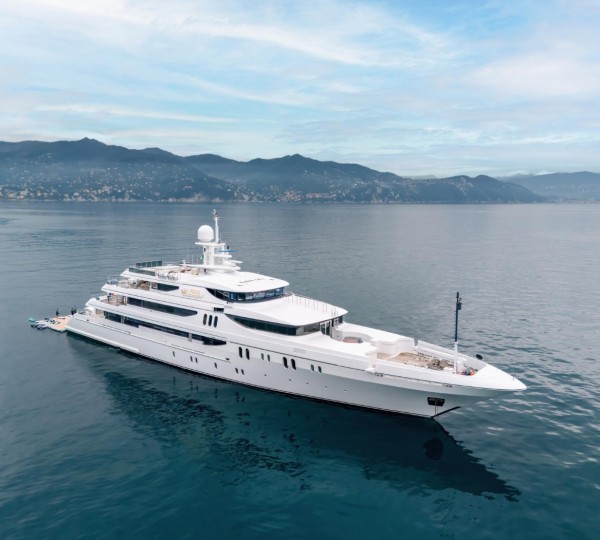 Luxury Superyacht JOIA THE CROWN JEWEL