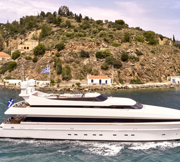 Luxury Yacht Element Cruising