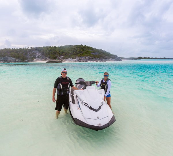 Luxury Yacht Charter Vacation 