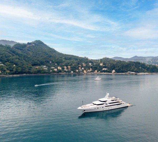 Motor Yacht JOIA THE CROWN JEWEL