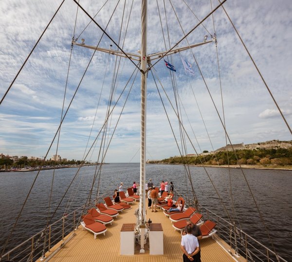 PANORAMA II Foredeck