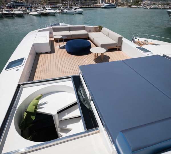 Sundeck With Sunpads