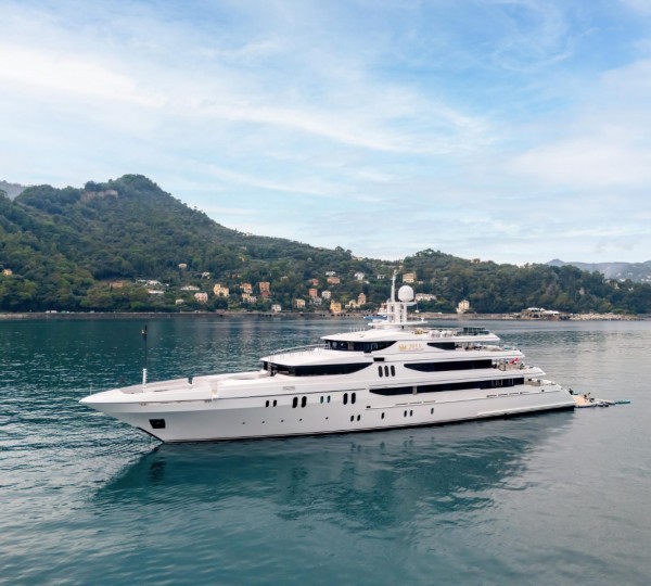 Superyacht JOIA THE CROWN JEWEL