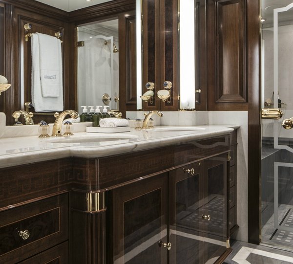 TATANIA VIP Bathroom