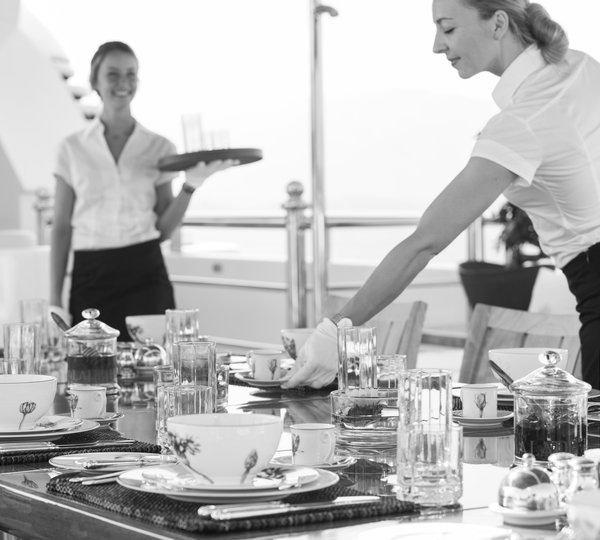 TITANIA Pool Deck Service