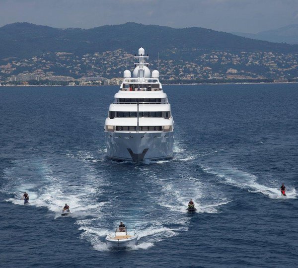 Titania And Water Toys