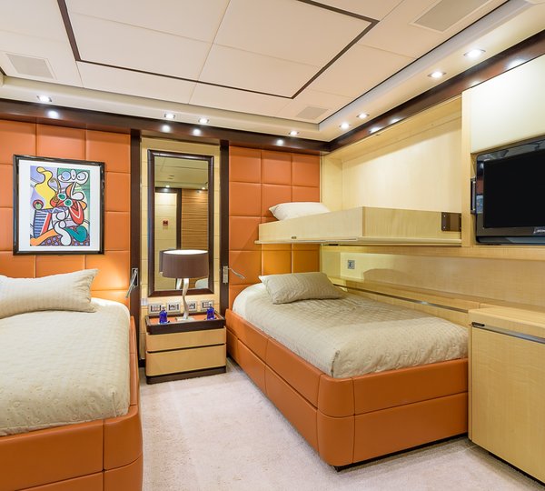 Twin Cabin With Pullman