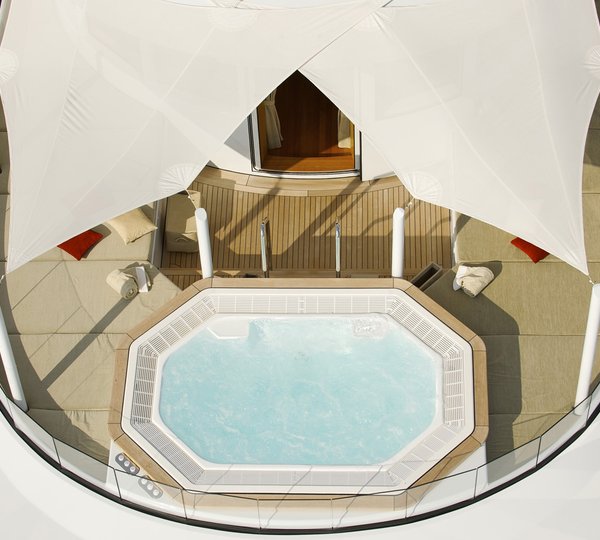 Yacht CAIPIRINHA By Lurssen - Sundeck And Jacuzzi Pool