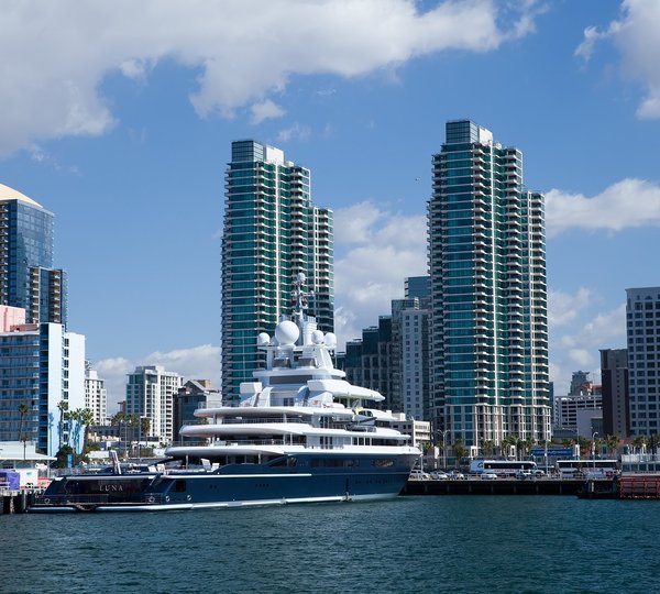 Yacht LUNA In SAN DIEGO CALIFORNIA