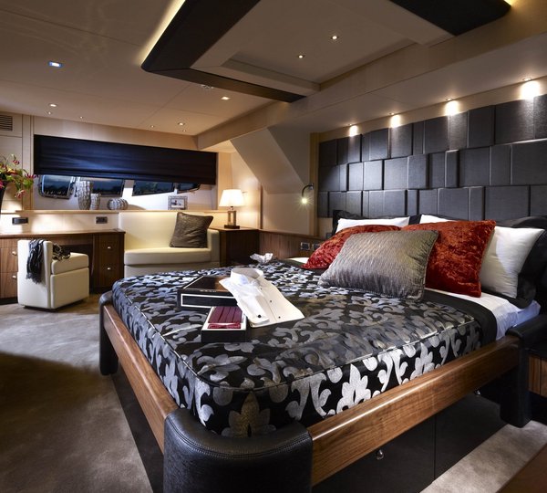 Yacht high energy - Sunseeker 88 - Master