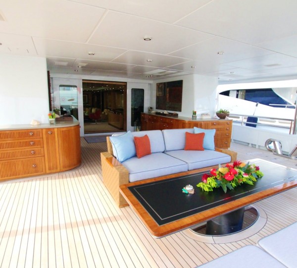 Aft Deck Seating