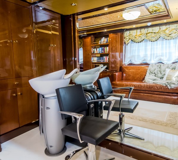 Hairdressing Saloon In Master Suite