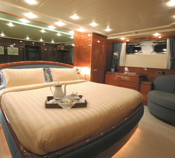 Large Double With Sofa