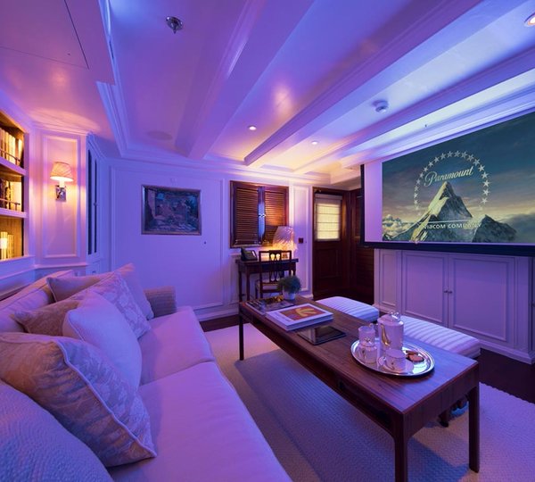 Library : Movie Saloon