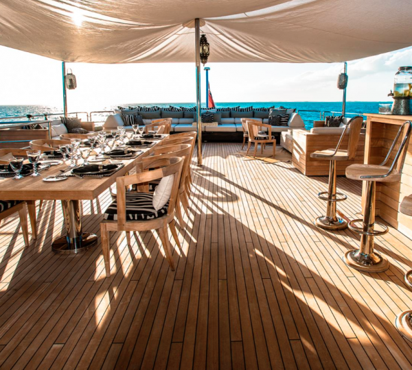 Plan B Outdoor Dining