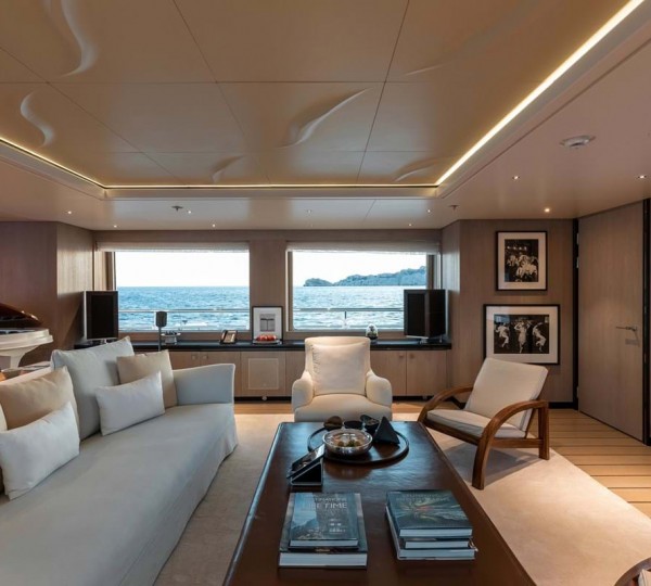 Saloon @ Damen Yachting