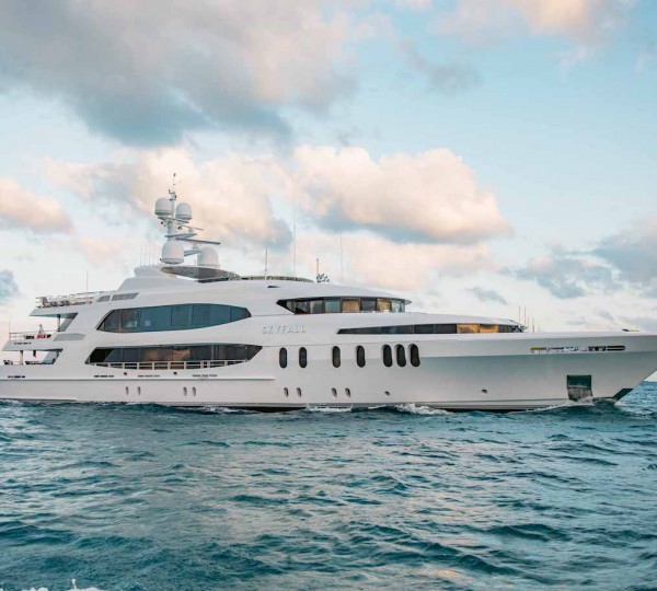 Yacht SKYFALL Profile