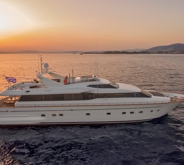 Yacht Martina Sunset