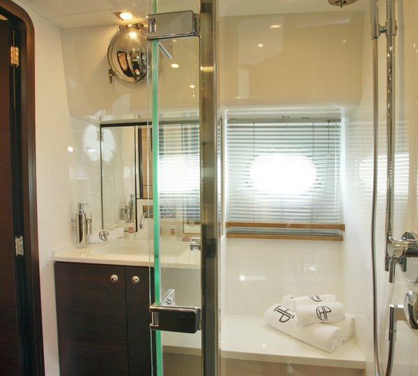 The 21m Yacht CHAPOF