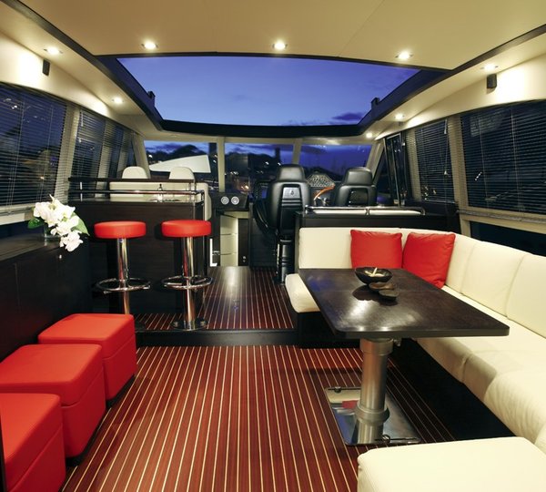 Inside On Yacht CHAPOF