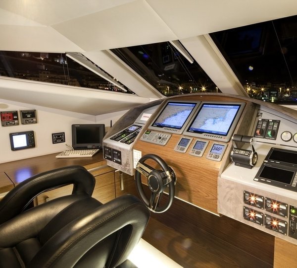 The 21m Yacht DAMRAK II