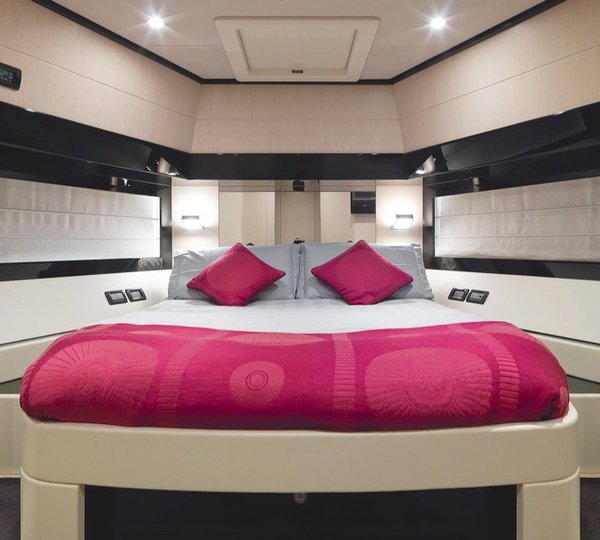 The 23m Yacht STINGRAY M