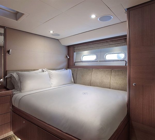 The 24m Yacht AIYANA