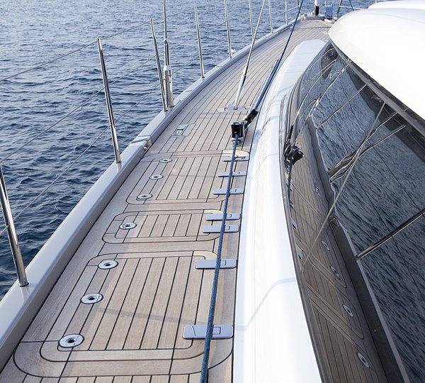 The 24m Yacht AIYANA